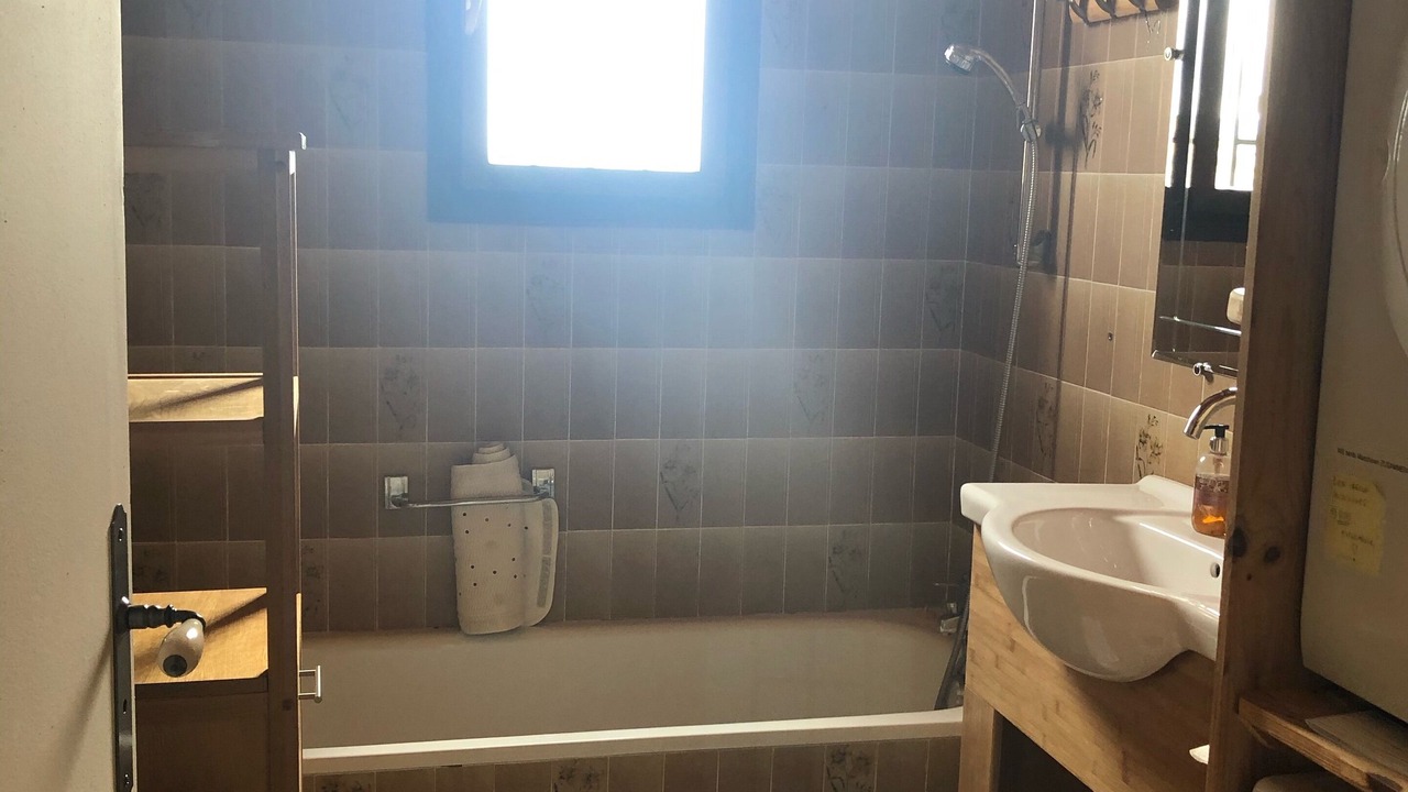 Photo of Bathroom in Fitou