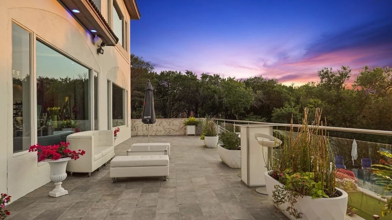 Photo of Patio Balcony in Long Canyon