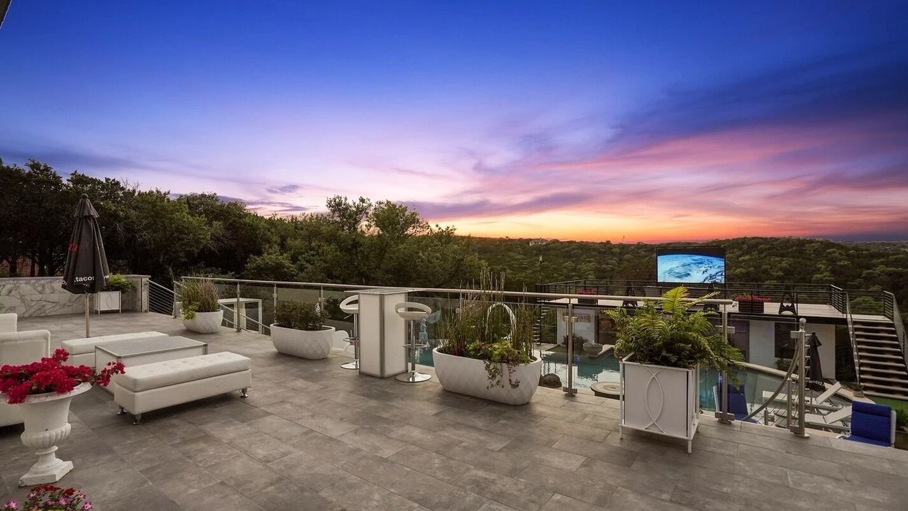 Photo of Patio Balcony in Long Canyon