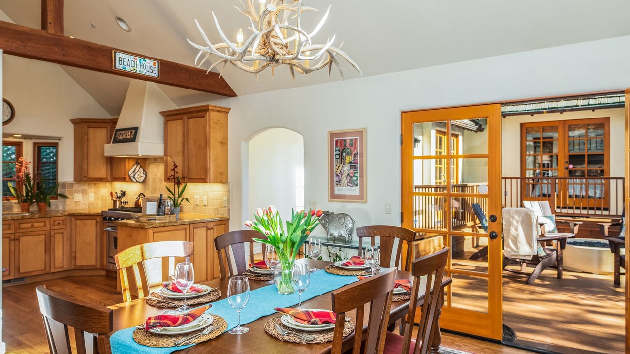 Photo of Livingroom in Northeast Carmel