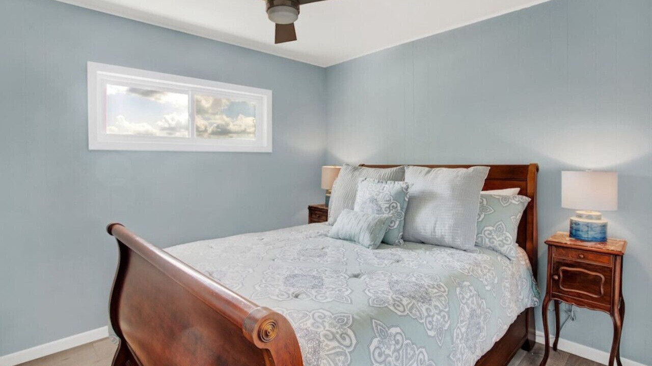 Photo of Bedroom in Albert
