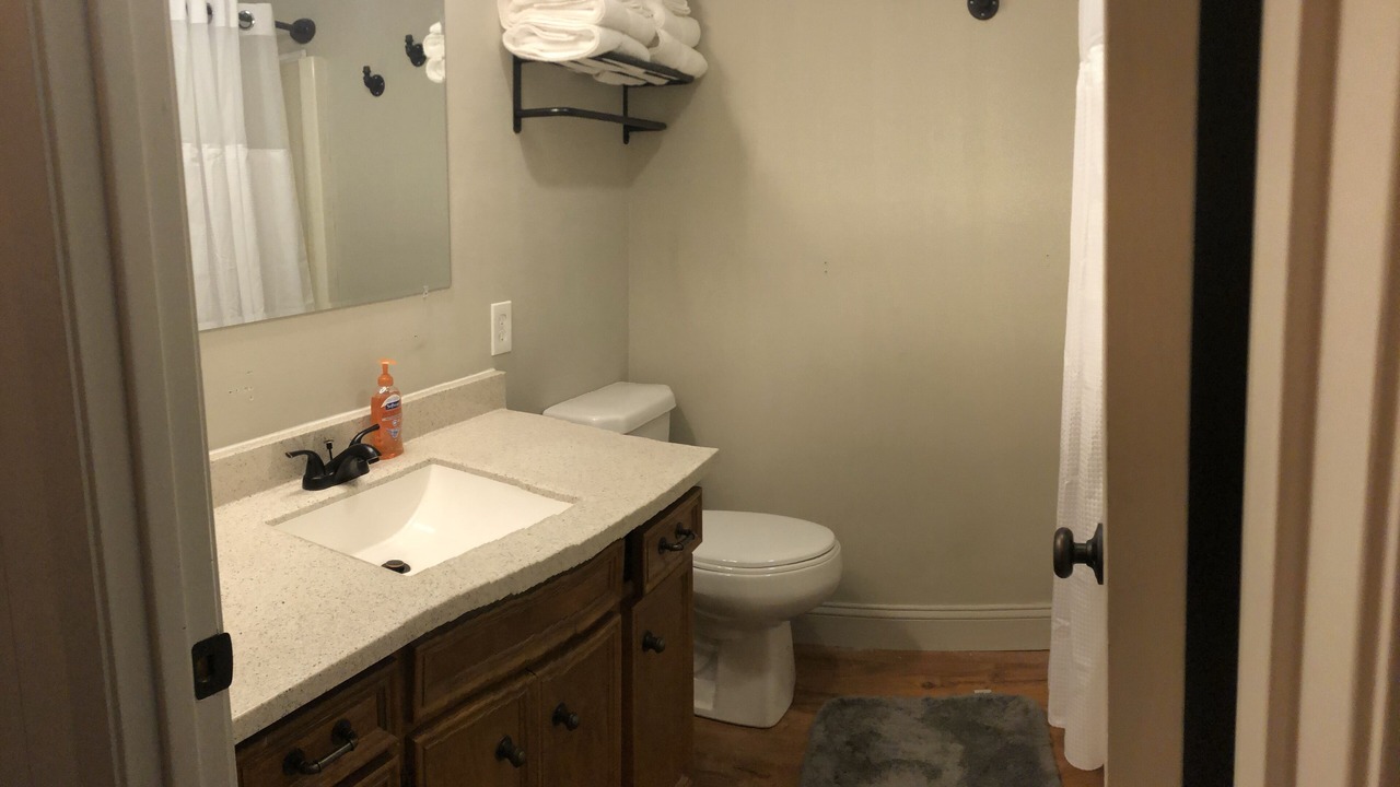 Photo of Bathroom in Hemphill