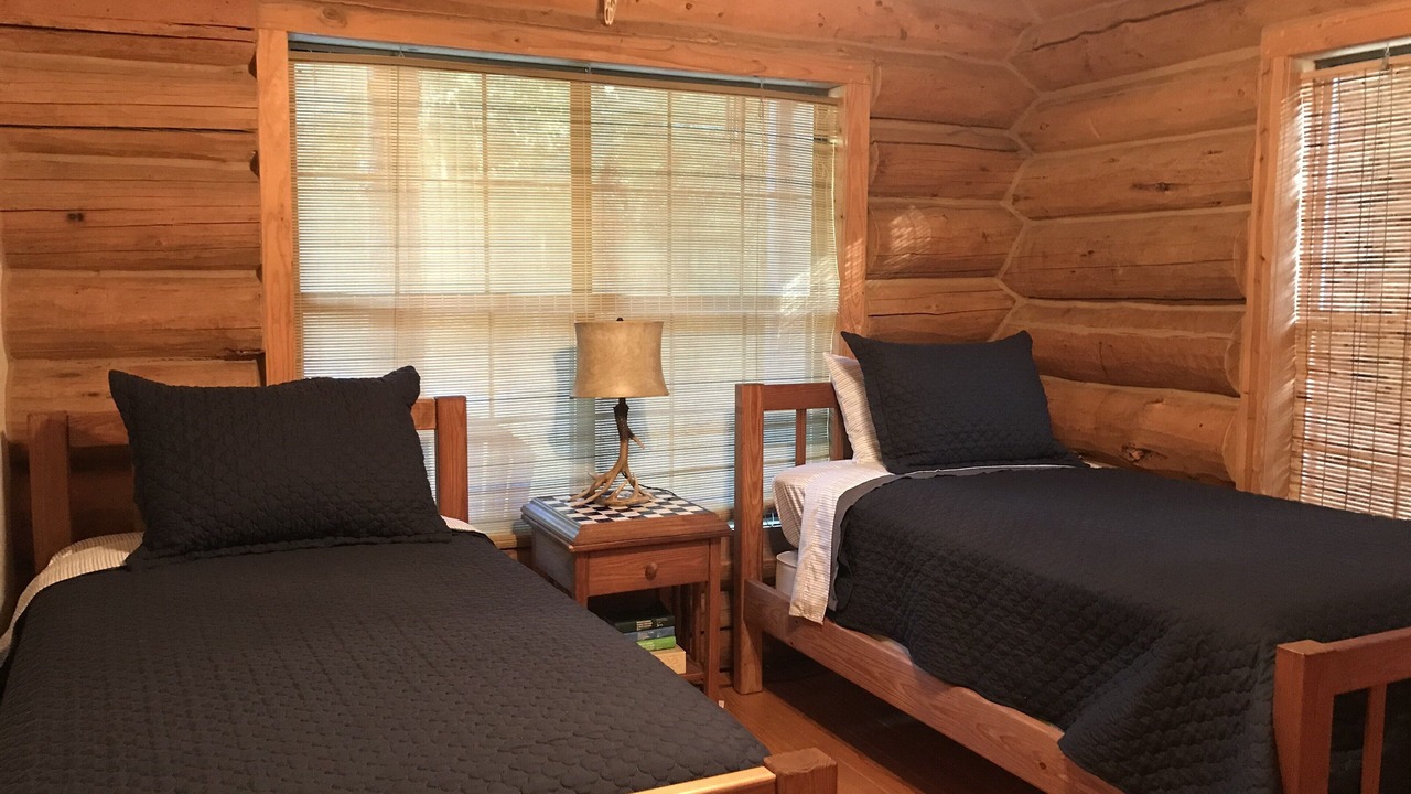 Photo of Bedroom in Hulbert