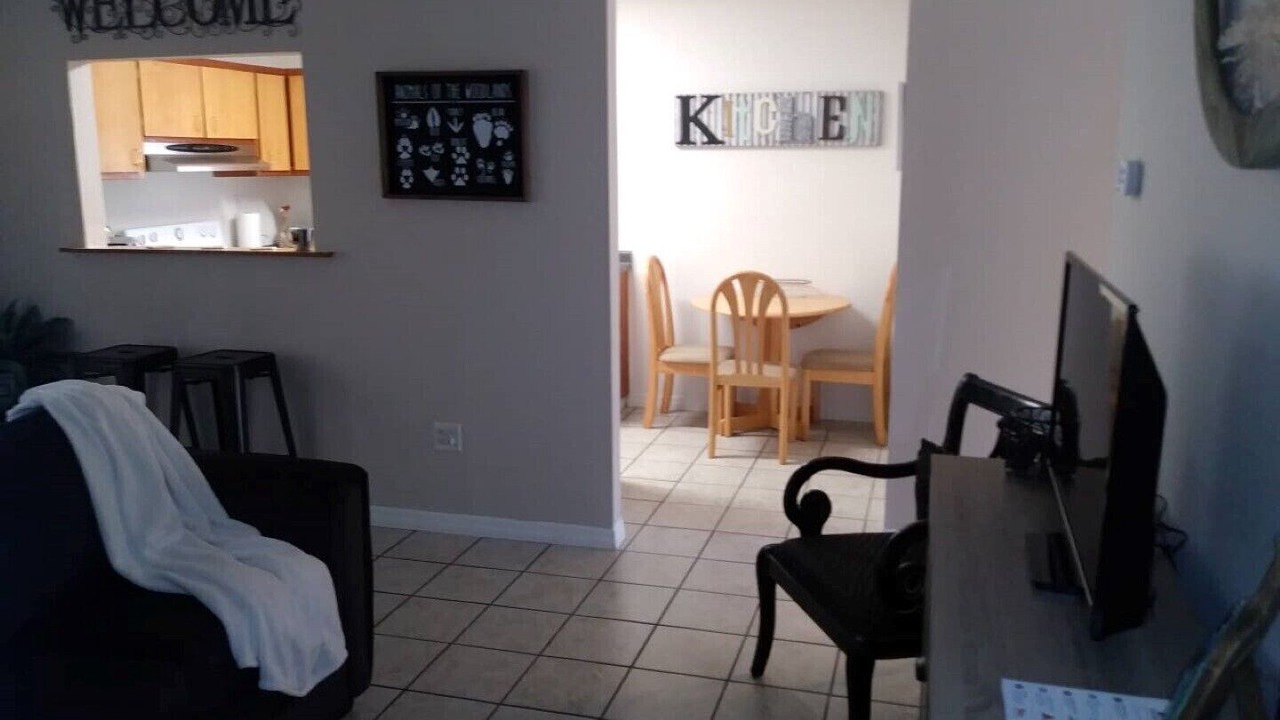 Photo of Livingroom in Lake City