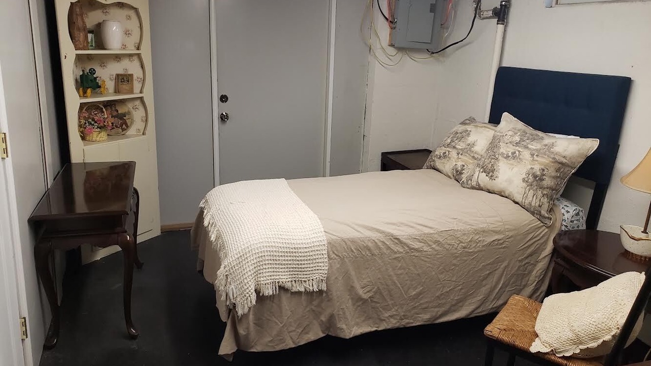 Photo of Bedroom in Ashland