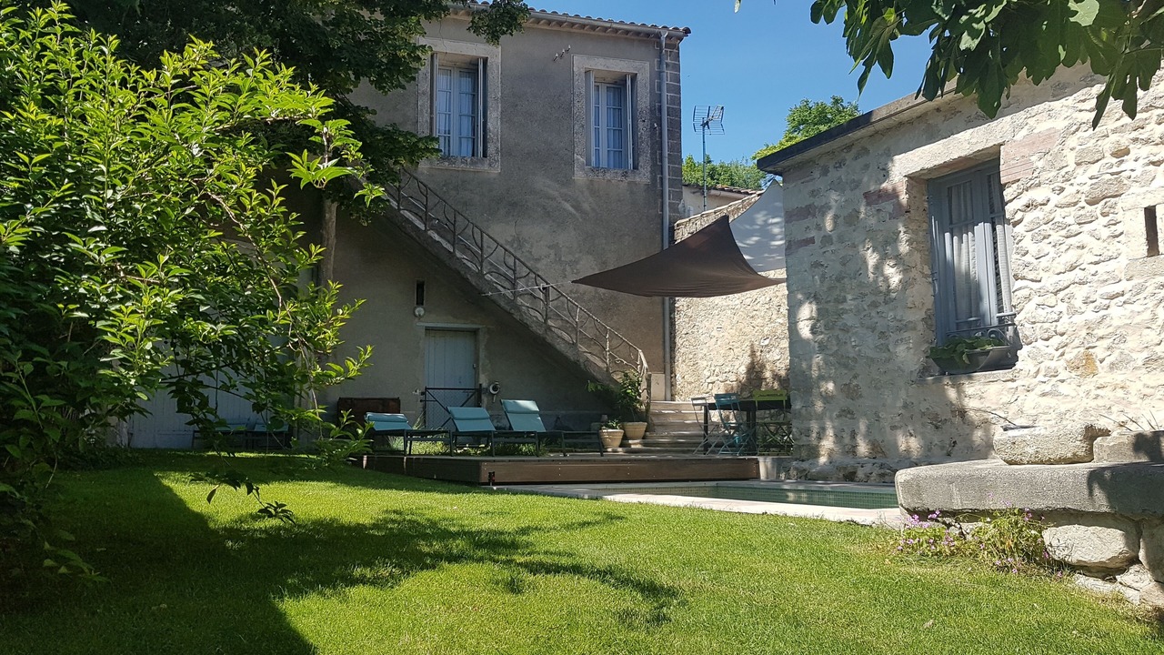 Photo of Outdoor in Assas