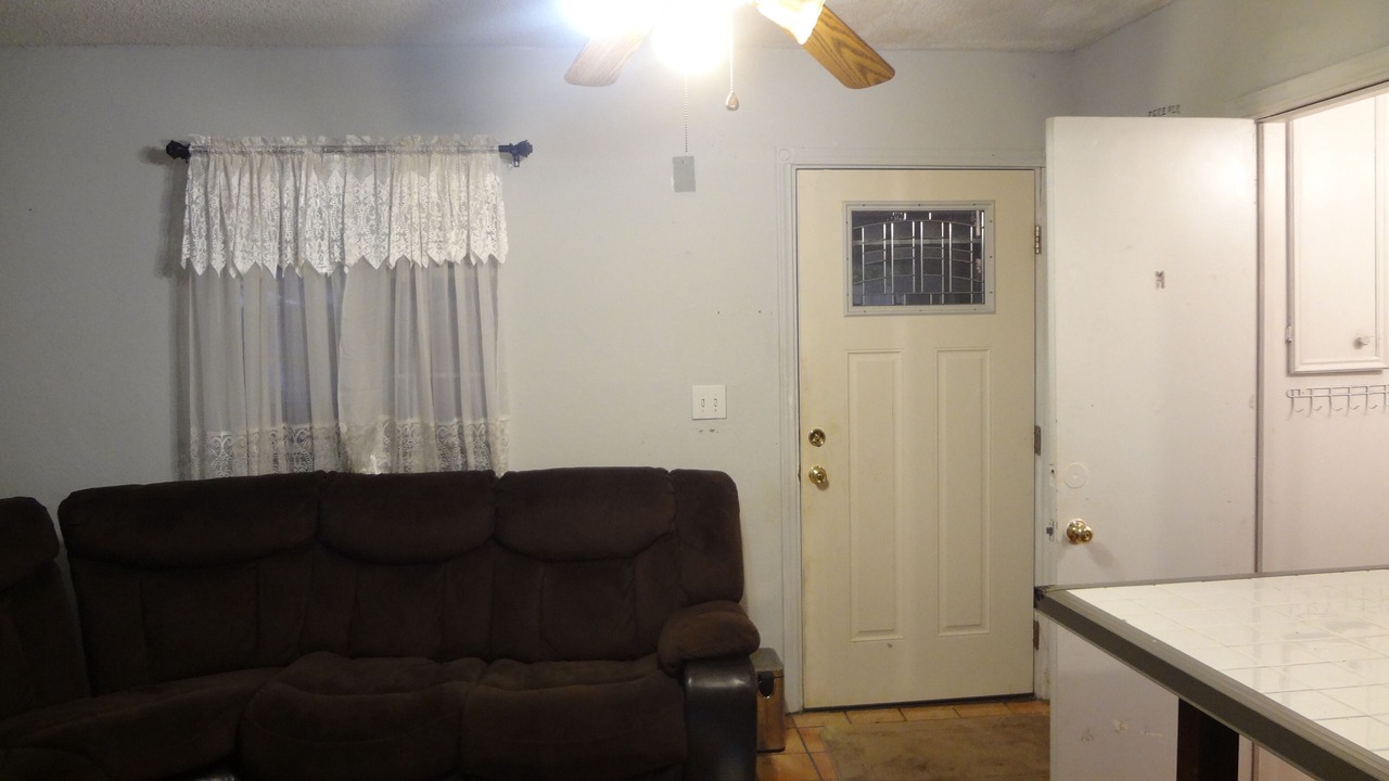 Photo of Livingroom in Spring Branch West