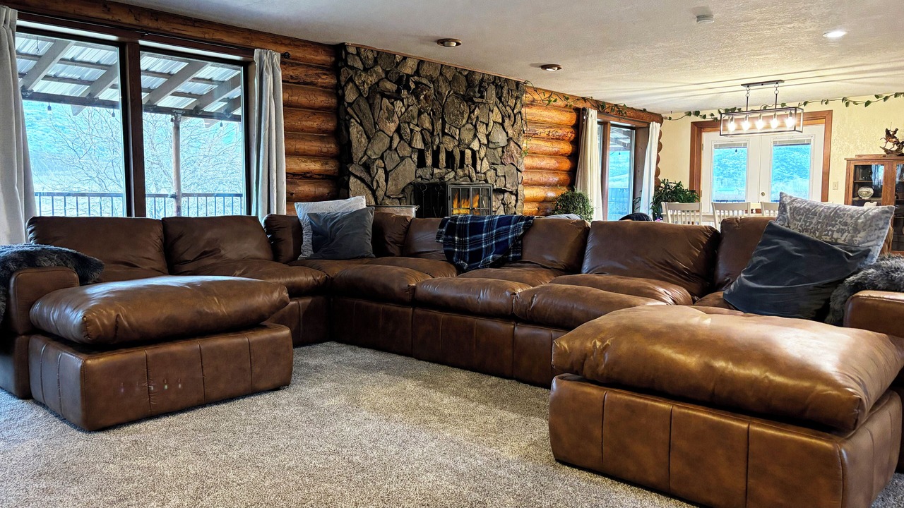 Photo of Livingroom in Oroville