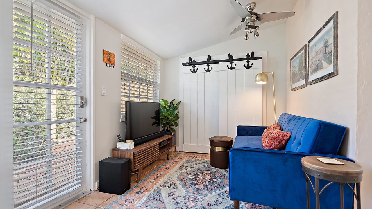 Photo of Livingroom in Grandview Heights