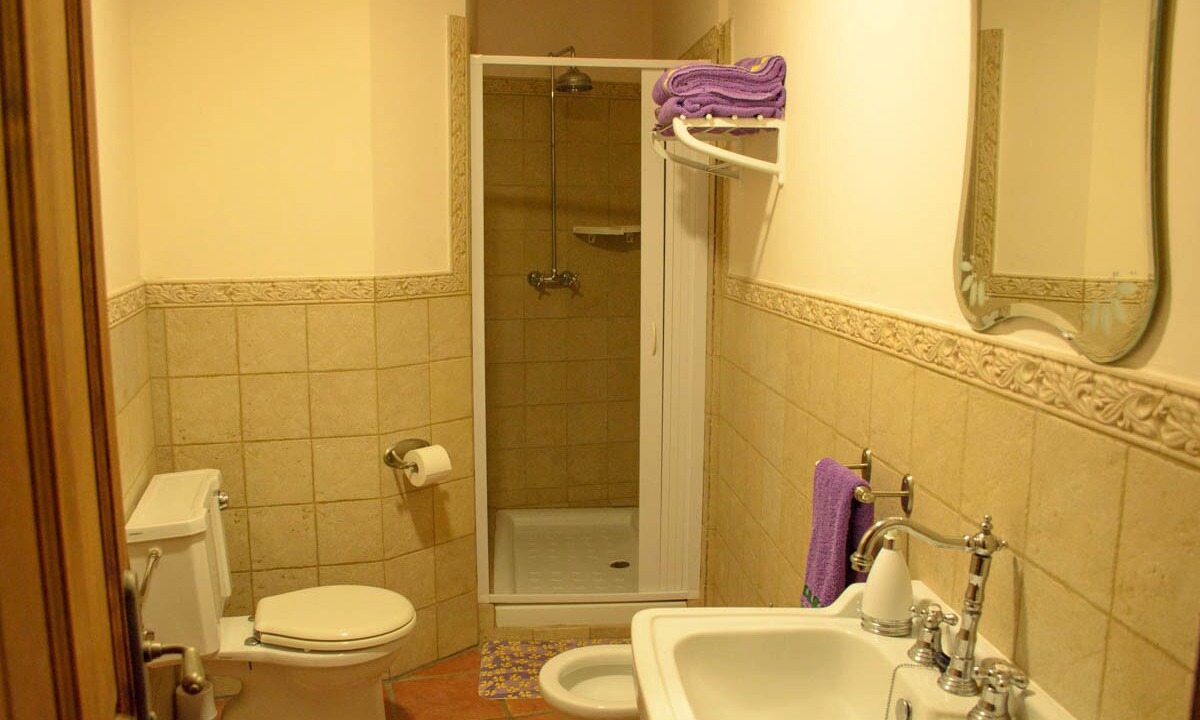 Photo of Bathroom in Peralta de Calasanz