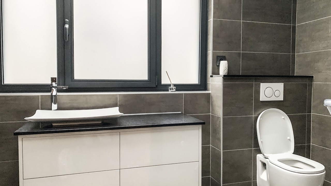 Photo of Bathroom in Sevres