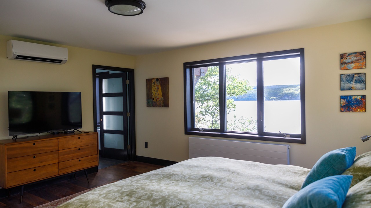 Photo of Bedroom in Burdett