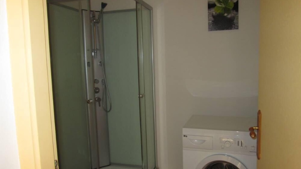 Photo of Bathroom in Roynac