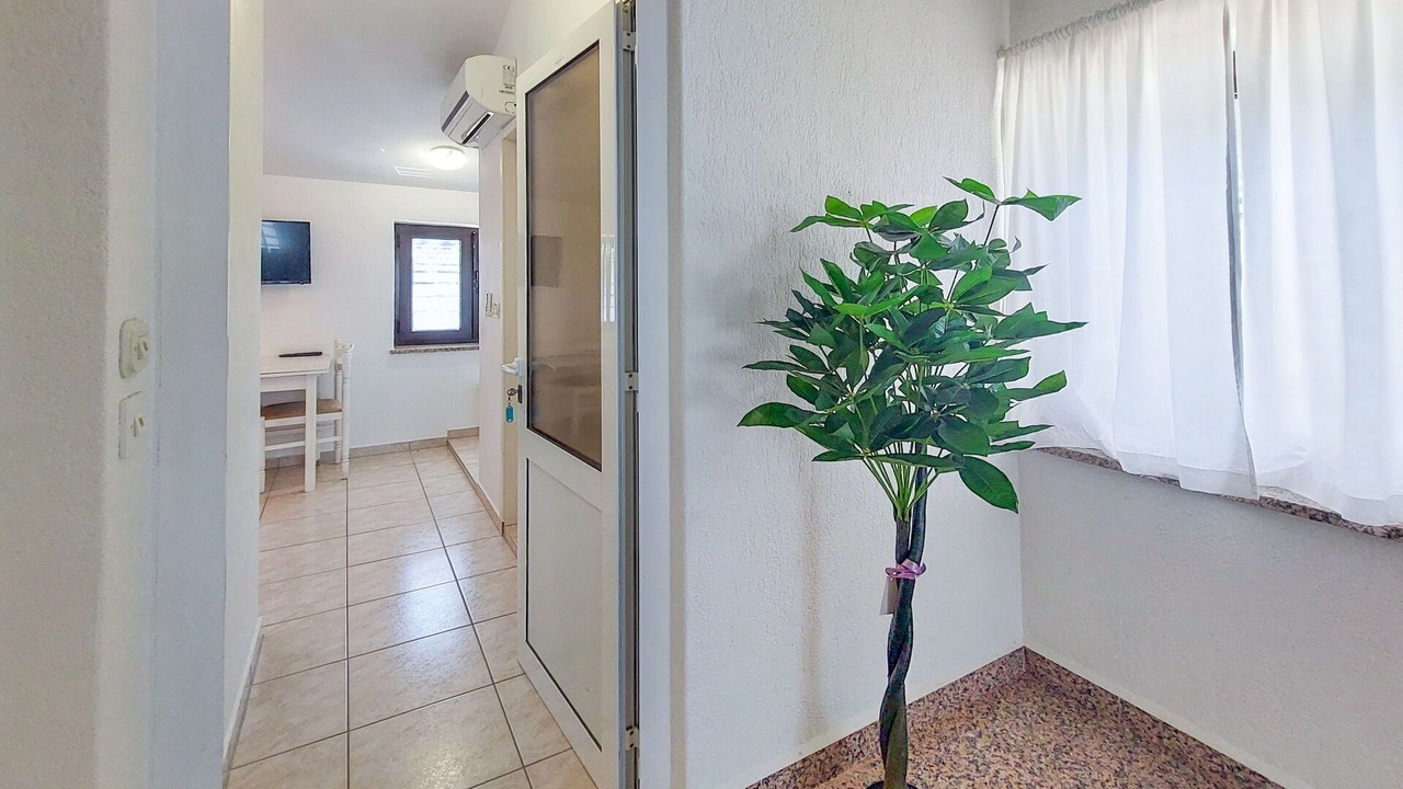 Photo of Bedroom in Batomalj