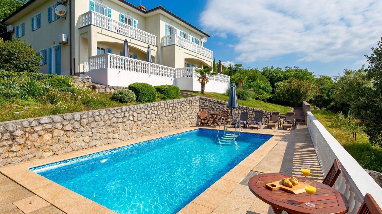 Photo of Outdoor in Martina