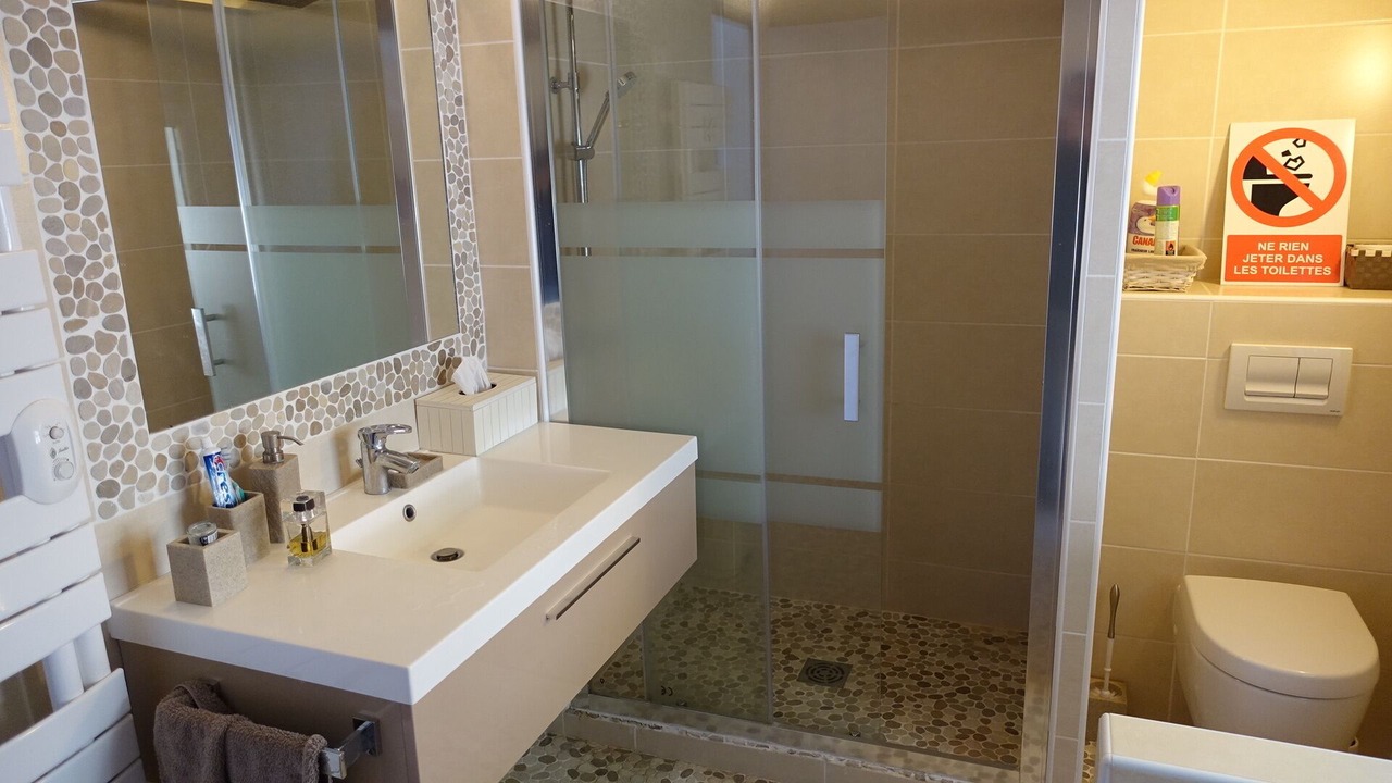 Photo of Bathroom in Saint-Mandrier-sur-Mer