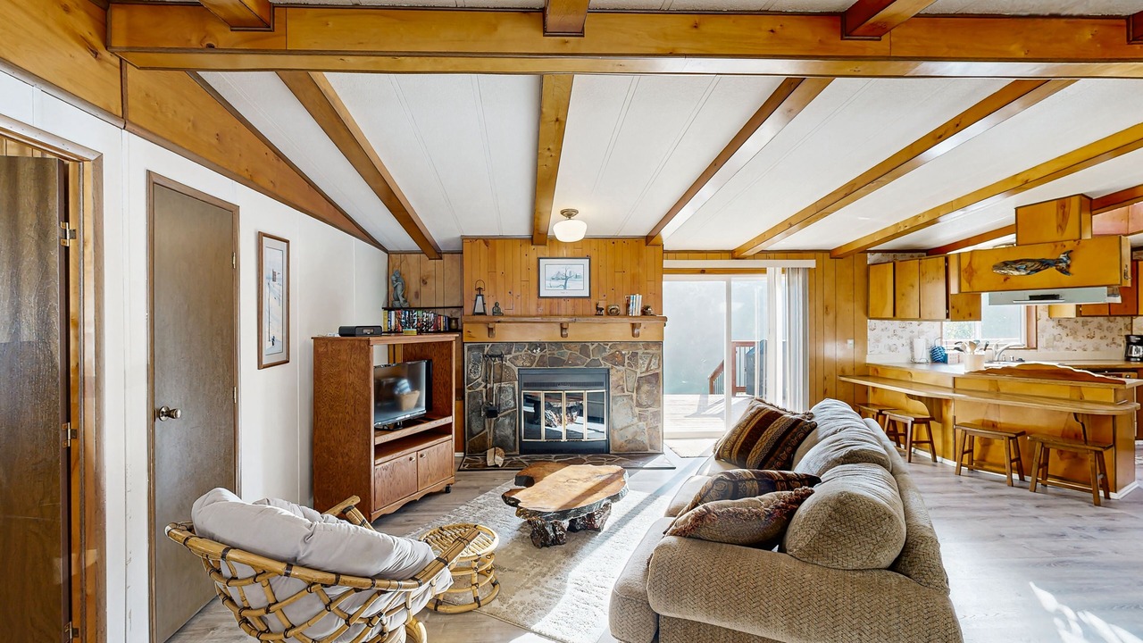 Photo of Livingroom in Crescent City