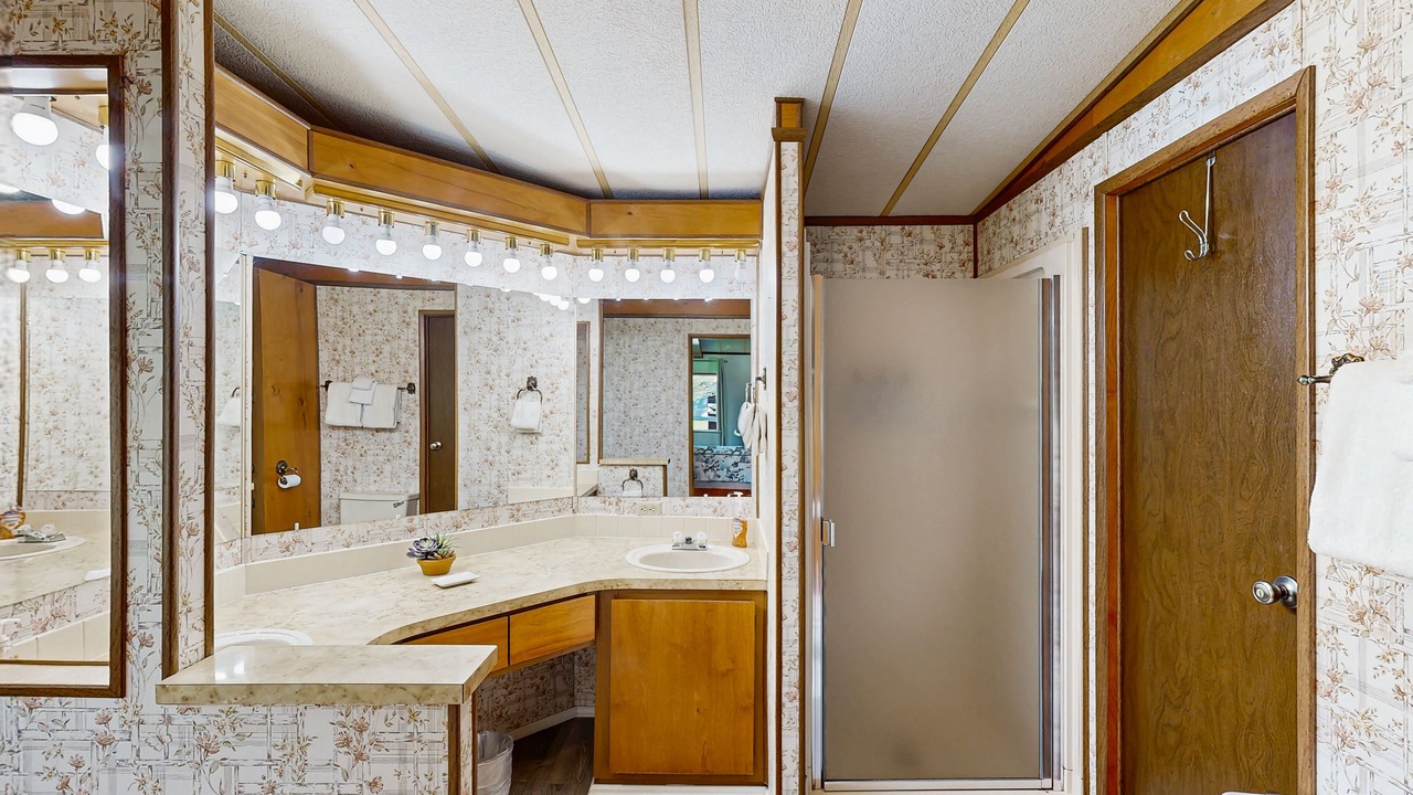 Photo of Bathroom in Crescent City
