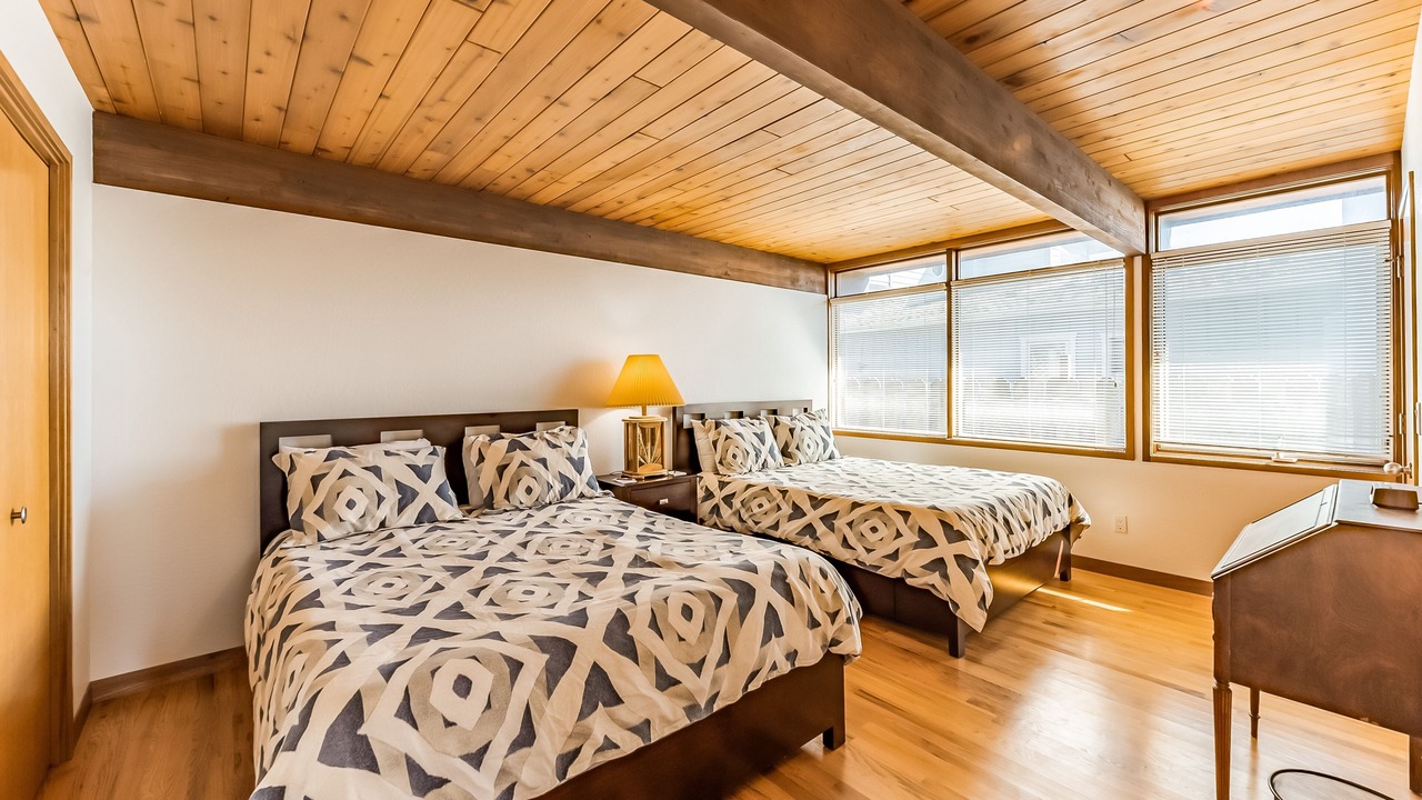 Photo of Bedroom in Crescent City North