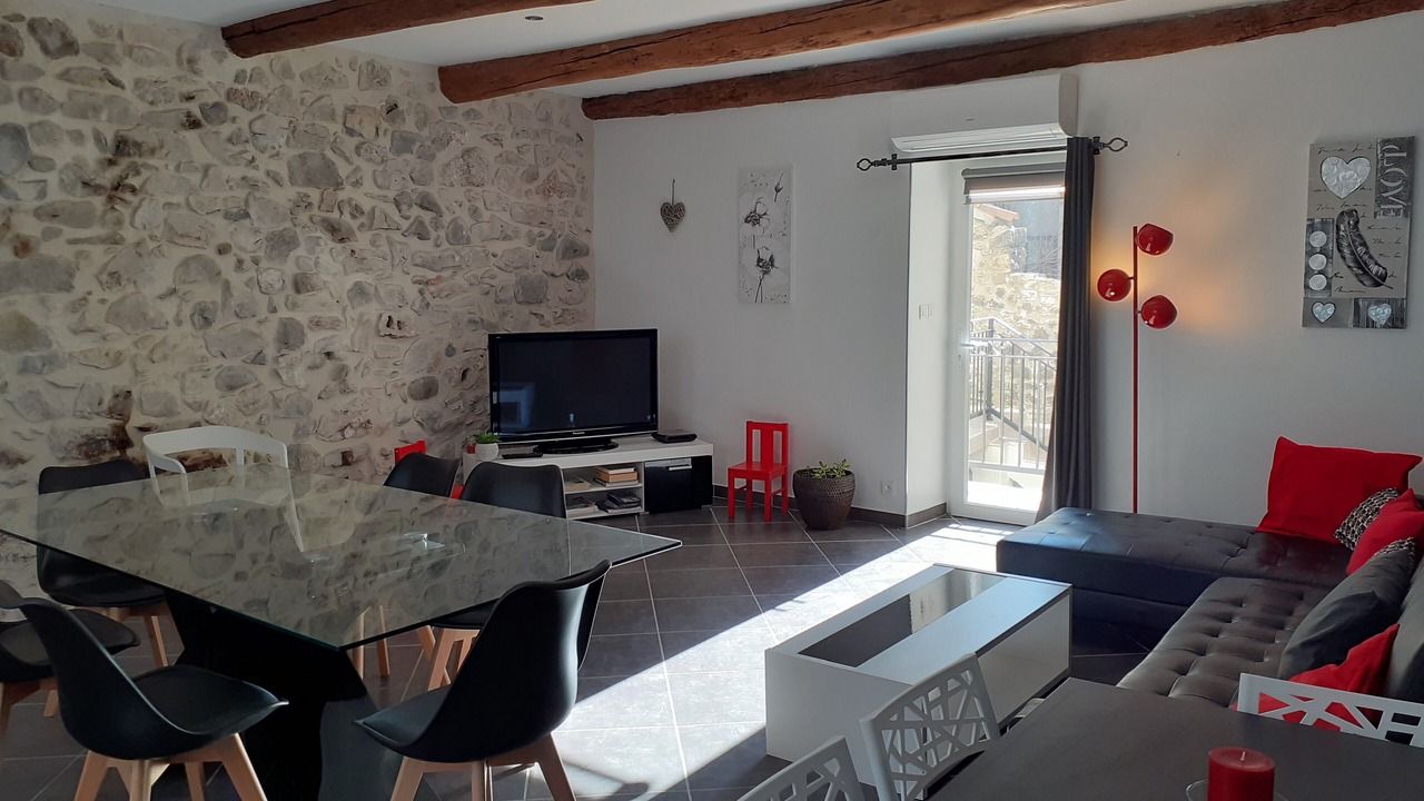 Photo of Livingroom in Saint-Remeze