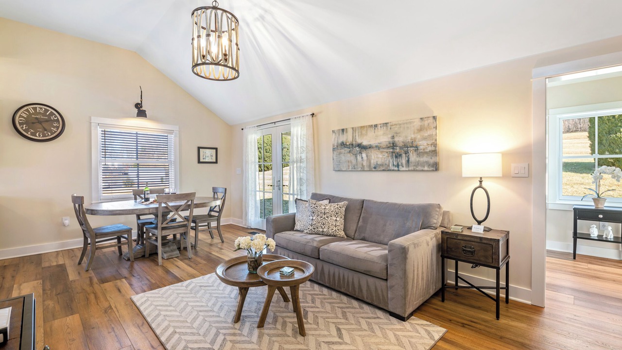 Photo of Livingroom in Keene