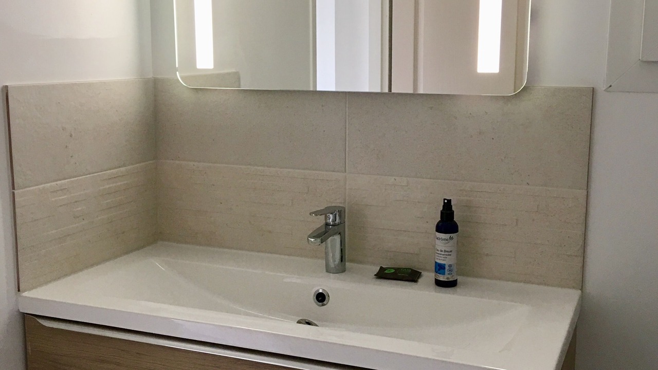 Photo of Bathroom in Ramouzens