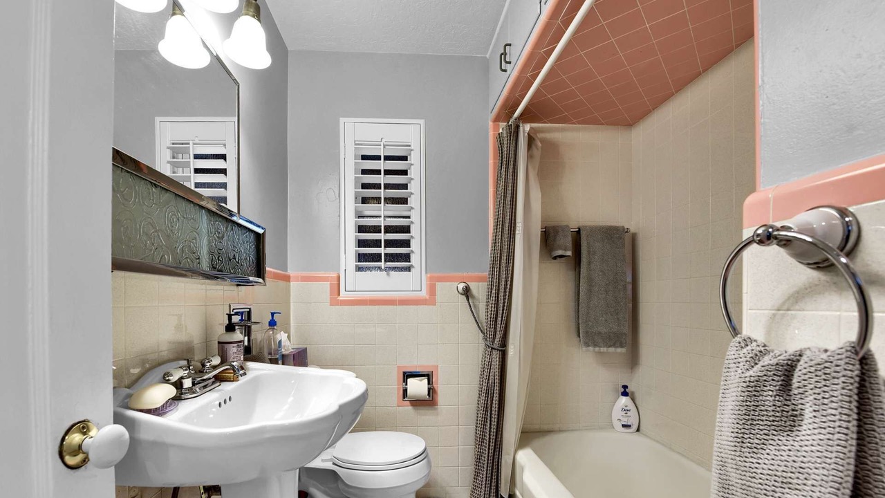 Photo of Bathroom in Canyon Rim