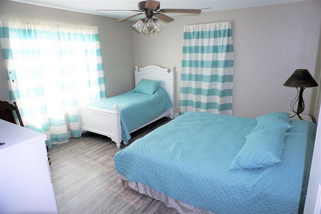 Photo of Bedroom in Lake Park