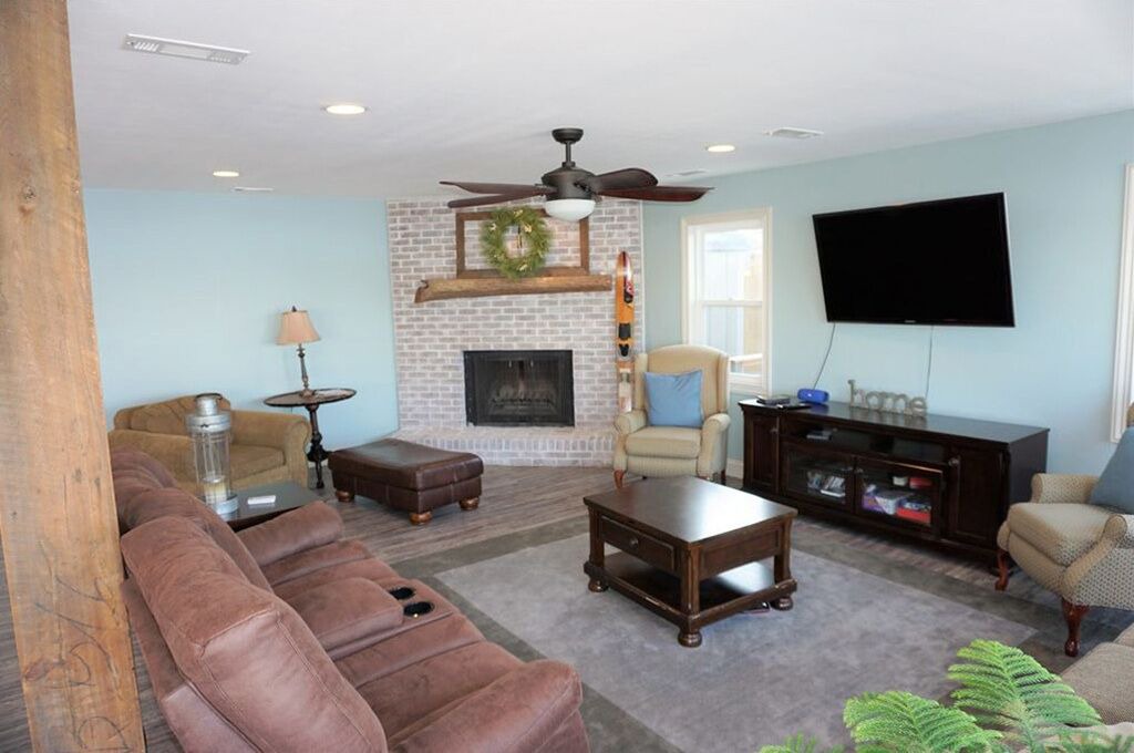Photo of Livingroom in Lake Park