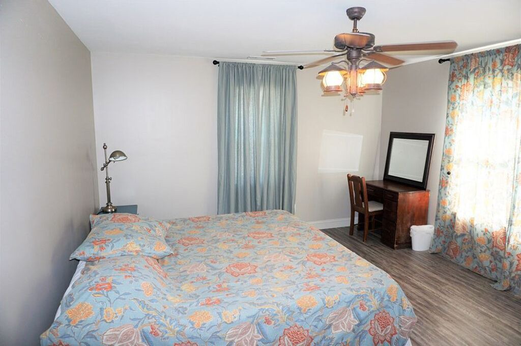 Photo of Bedroom in Lake Park