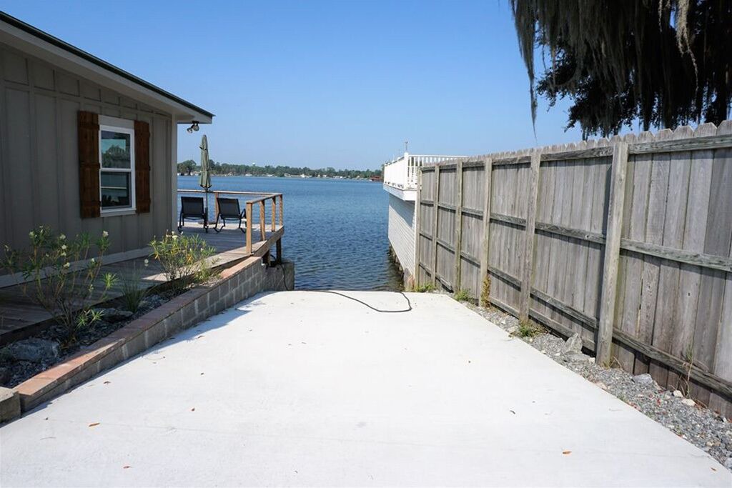 Photo of Patio Balcony in Lake Park