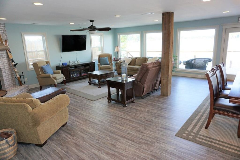 Photo of Livingroom in Lake Park