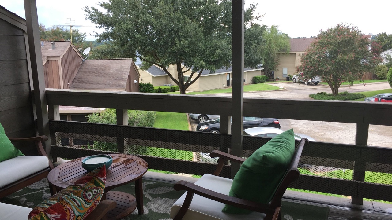 Photo of Patio Balcony in April Sound