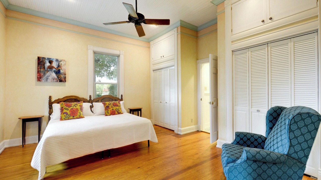 Photo of Bedroom in Smithville