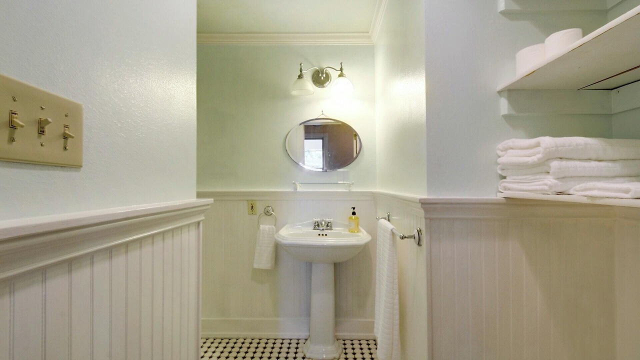 Photo of Bathroom in Smithville