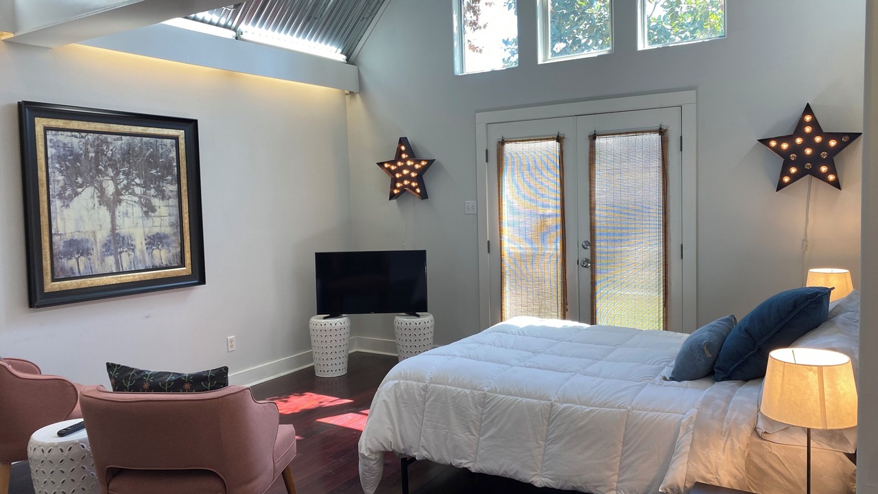 Photo of Bedroom in Smithville
