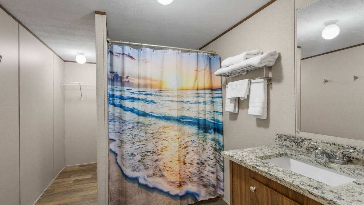 Photo of Bathroom in Seven Points