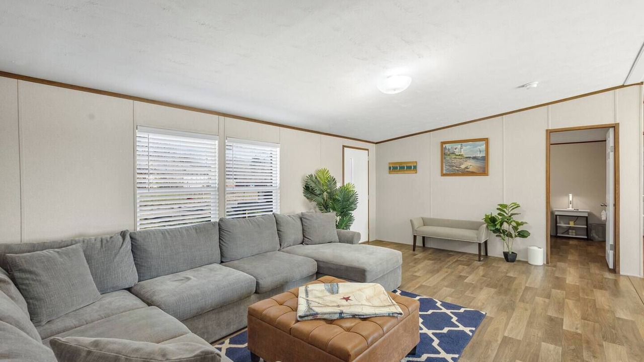 Photo of Livingroom in Seven Points