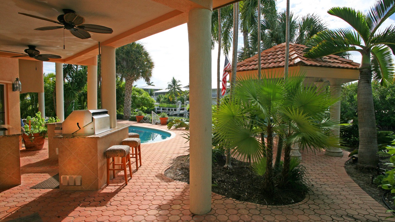 Photo of Outdoor in Coury