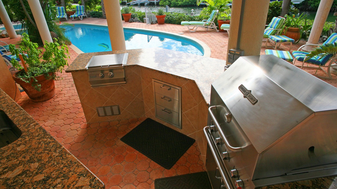 Photo of Outdoor in Coury
