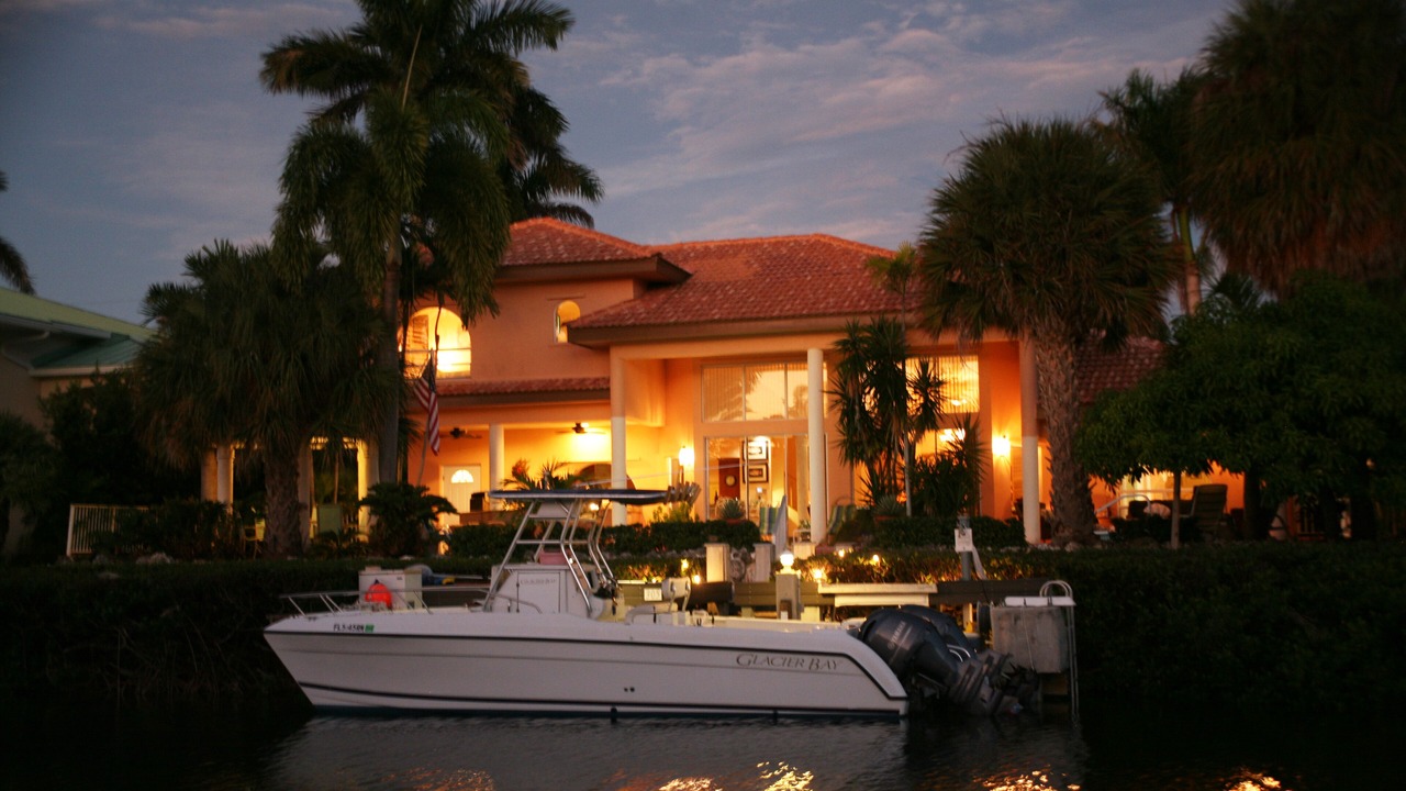 Photo of Outdoor in Coury