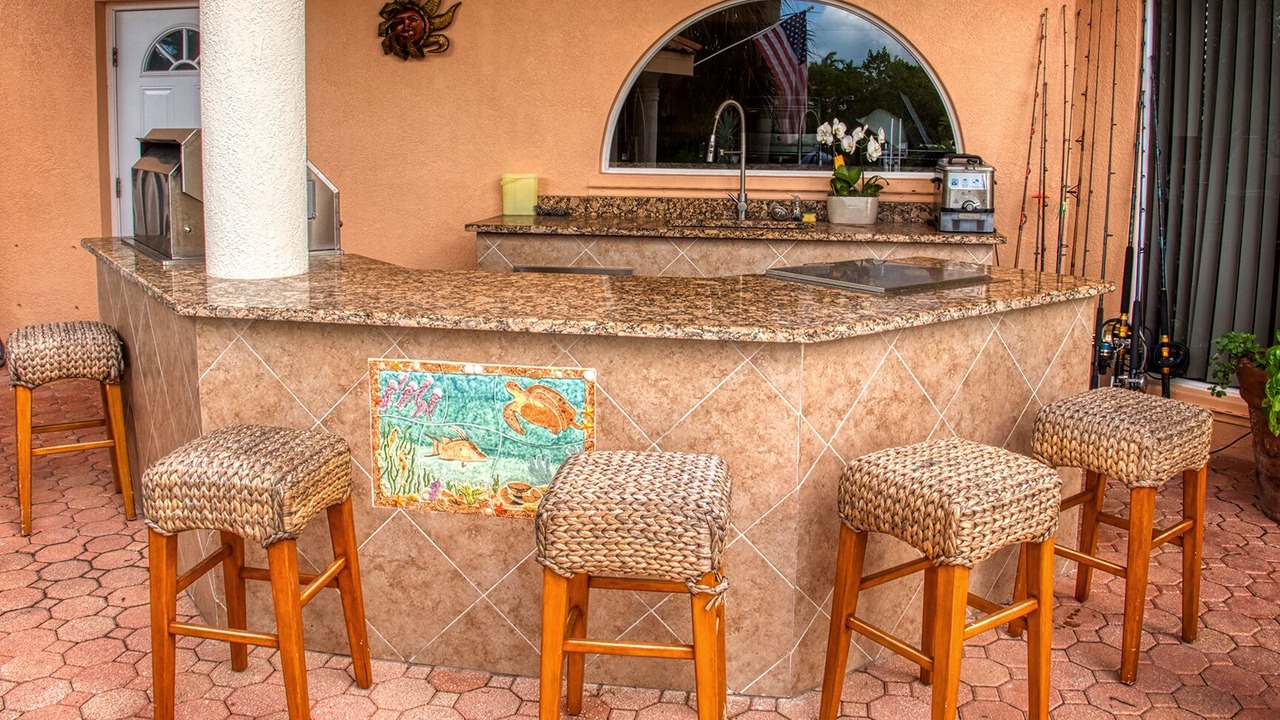 Photo of Outdoor in Coury
