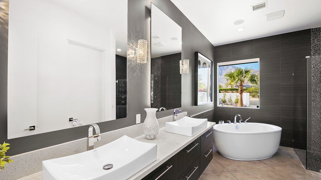 Photo of Bathroom in Desert Park Estates