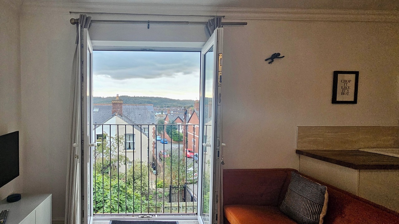 Photo of Livingroom in Canton