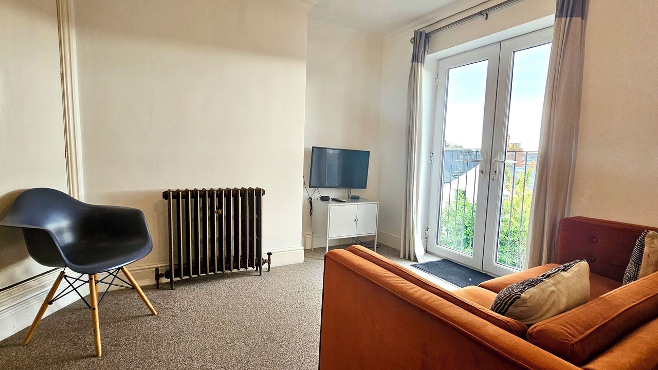 Photo of Livingroom in Canton