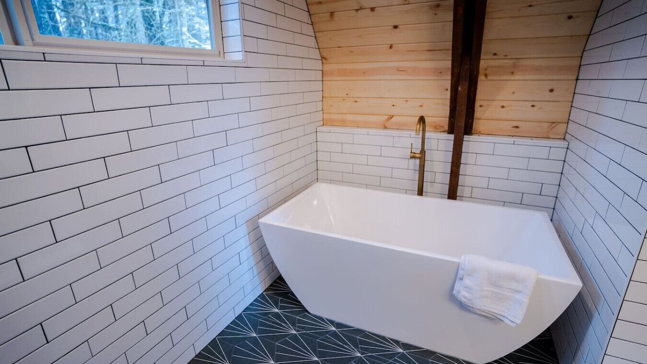 Photo of Bathroom in Lowell Point