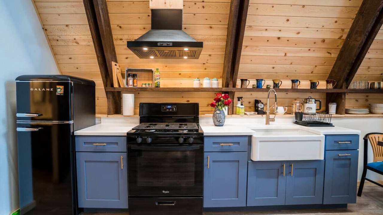 Photo of Kitchen in Lowell Point