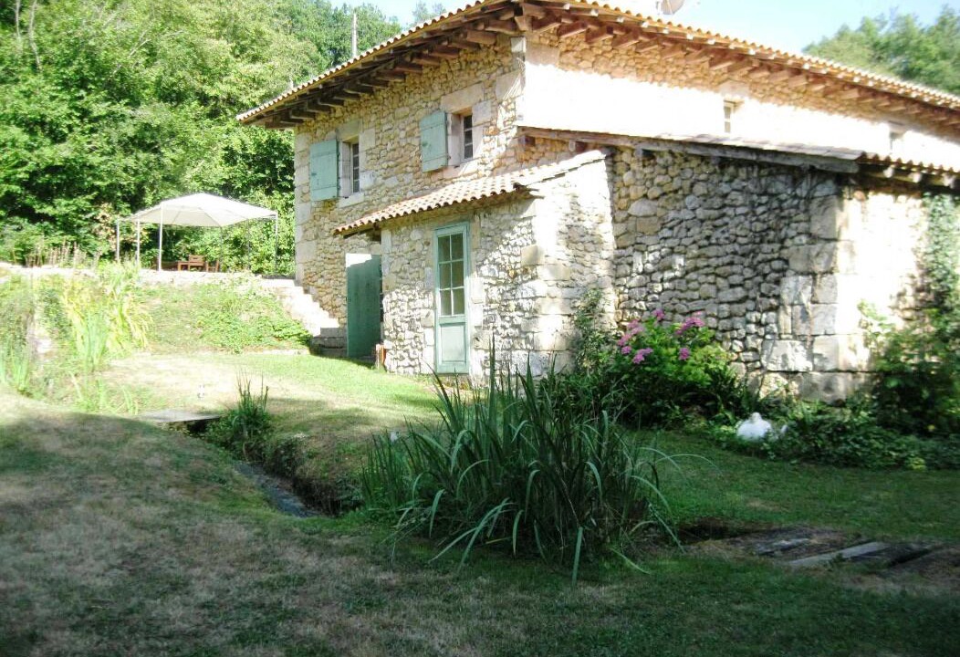 Photo of Outdoor in Saint-Martin-des-Combes