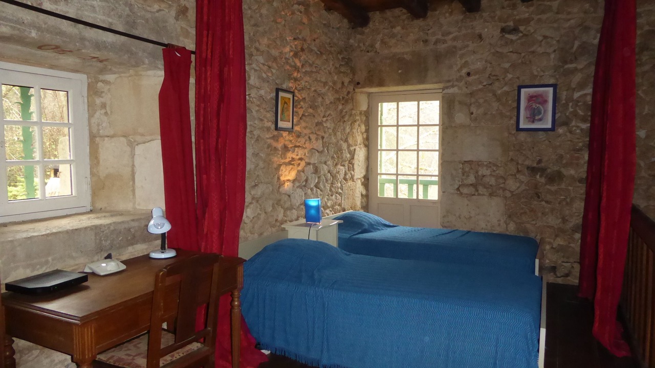 Photo of Bedroom in Saint-Martin-des-Combes