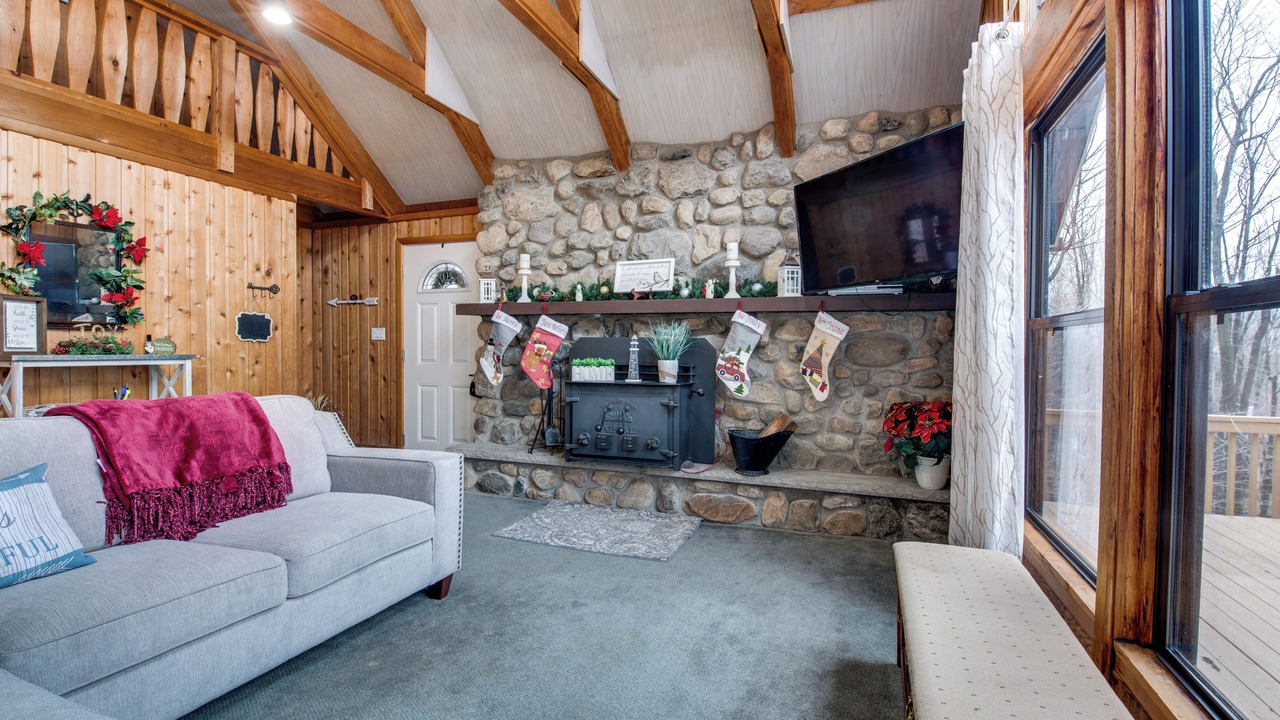 Photo of Livingroom in Gouldsboro